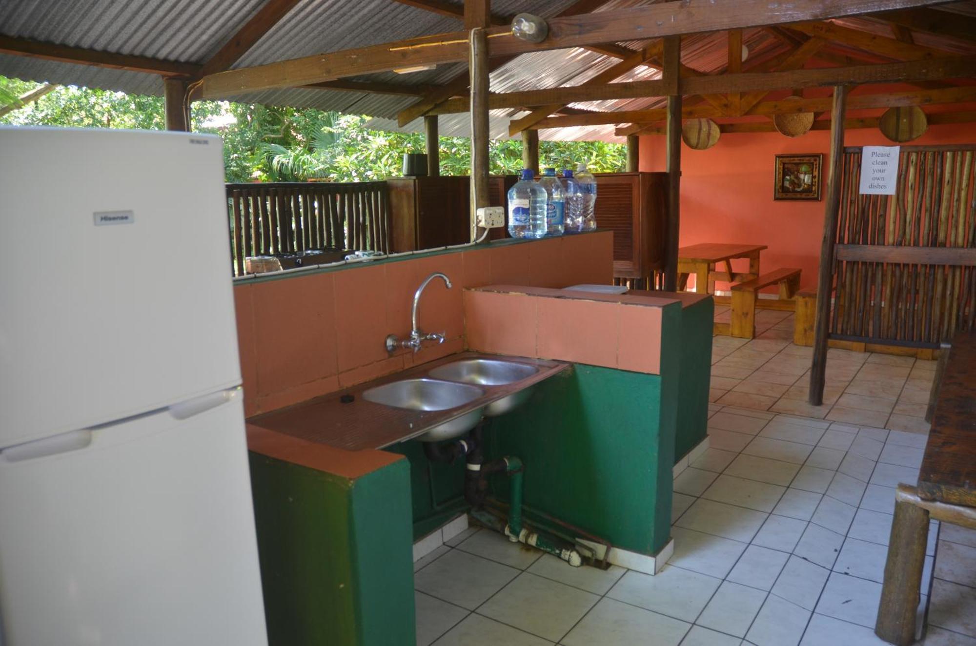 Bushbaby Lodge & Camping 赫卢赫卢韦 客房 照片